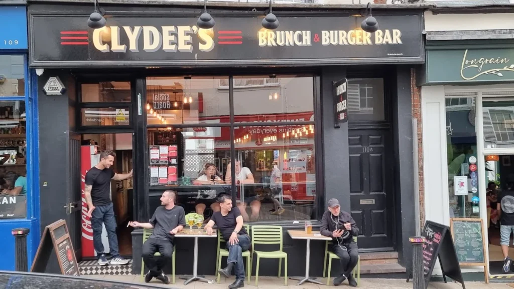 Clydees burger